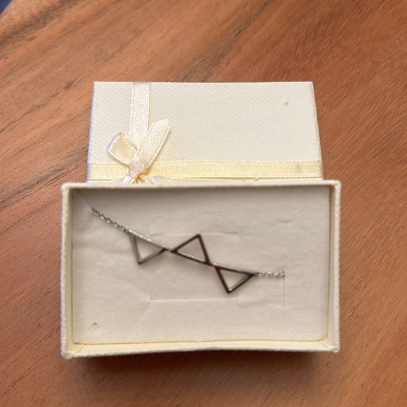 New in Box, Sterling silver triangles bracelet | Geometric bracelet, Size - 7” - Picture 4 of 4